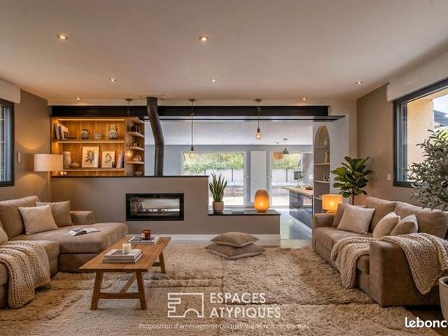 Maison 7 pièces 250 m²