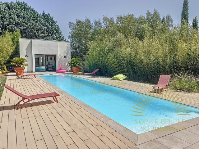 Maison 7 pièces 250 m²