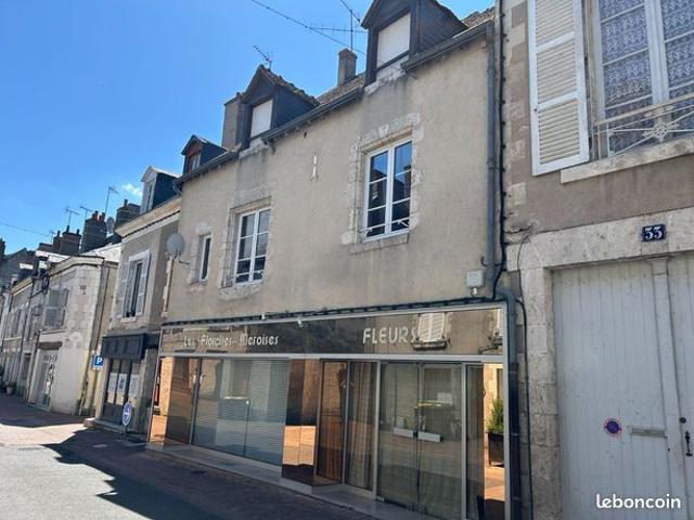 Maison 7 pièces 250 m²
