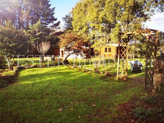 Maison 7 pièces 250 m²