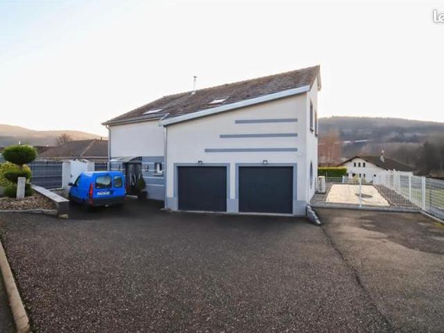 Maison 7 pièces 250 m²