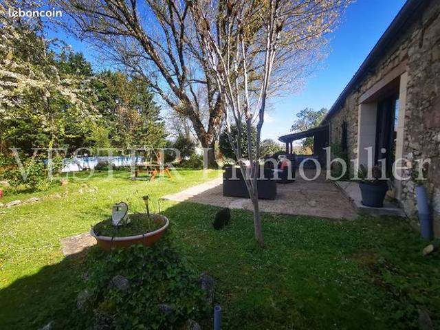 Maison 7 pièces 250 m²