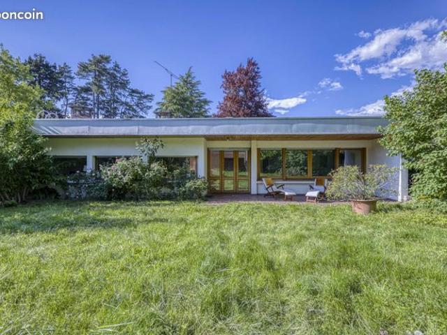 Maison 7 pièces 250 m²