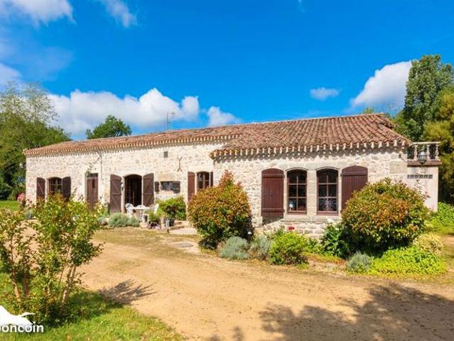 Maison 7 pièces 250 m²