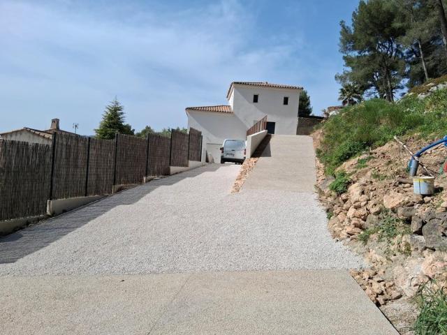 Maison 7 pièces 251 m²