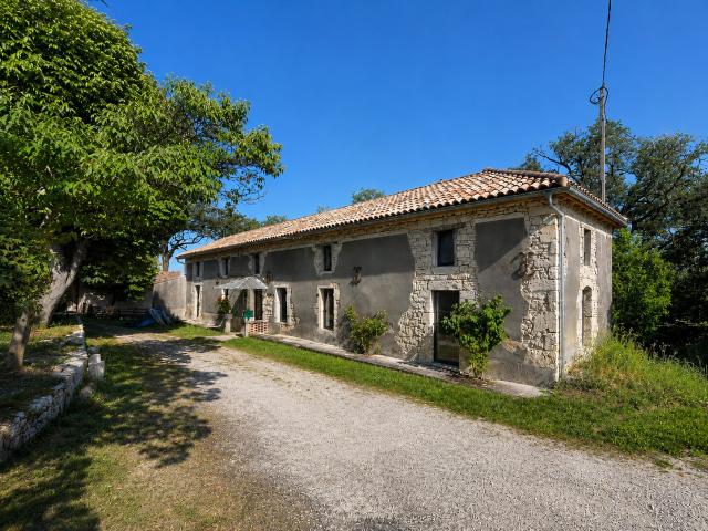 Maison 7 pièces 251 m²