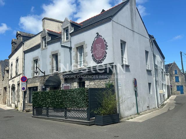 Maison 7 pièces 251 m²