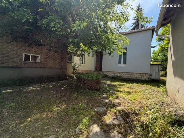 Maison 7 pièces 251 m²
