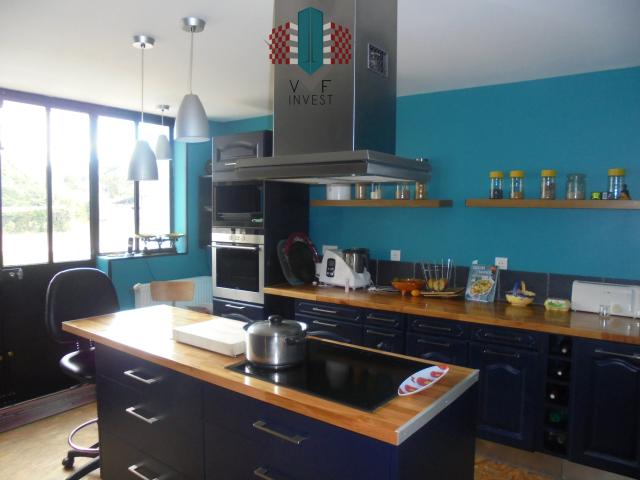 Maison 7 pièces 251 m²