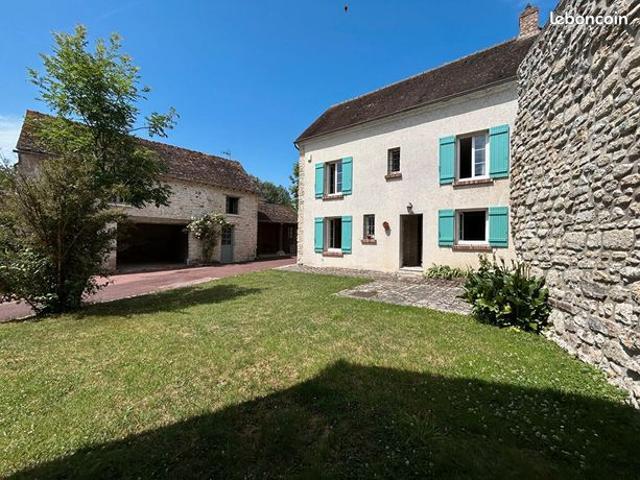 Maison 7 pièces 252 m²
