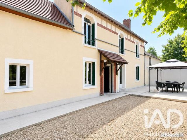 Maison 7 pièces 252 m²