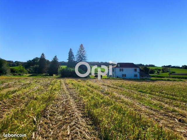 Maison 7 pièces 253 m²