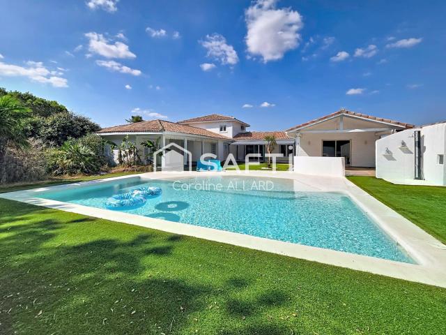 Maison 7 pièces 253 m²