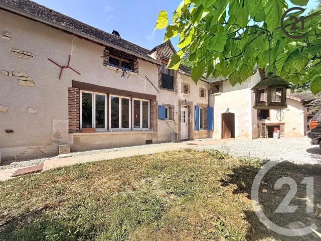 Maison 7 pièces 253 m²