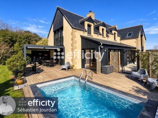 Maison 7 pièces 253 m²