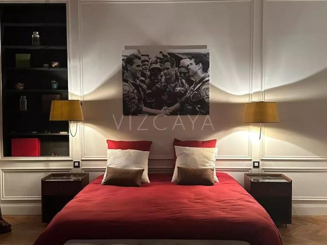 Maison 7 pièces, 253 m² à louer à Nice 06300