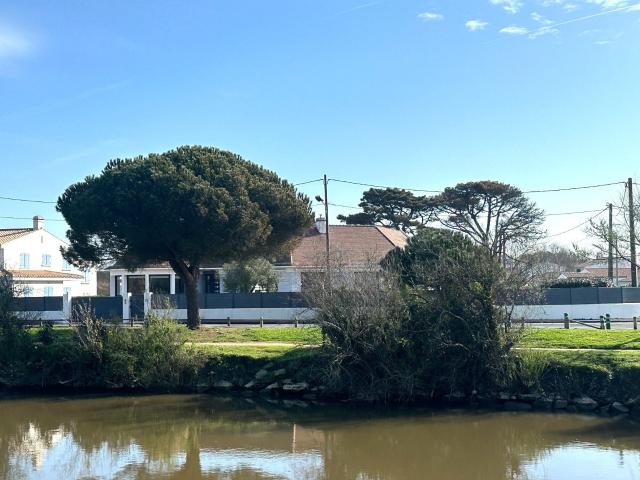 Maison 7 pièces 264 m²