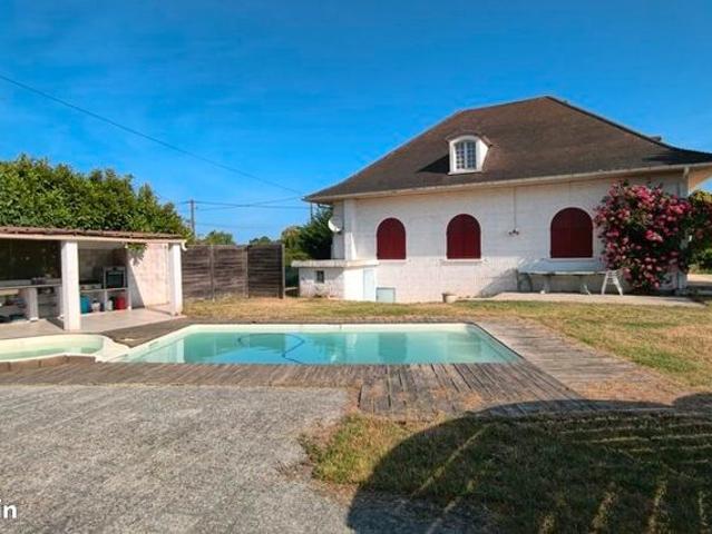 Maison 7 pièces 264 m²