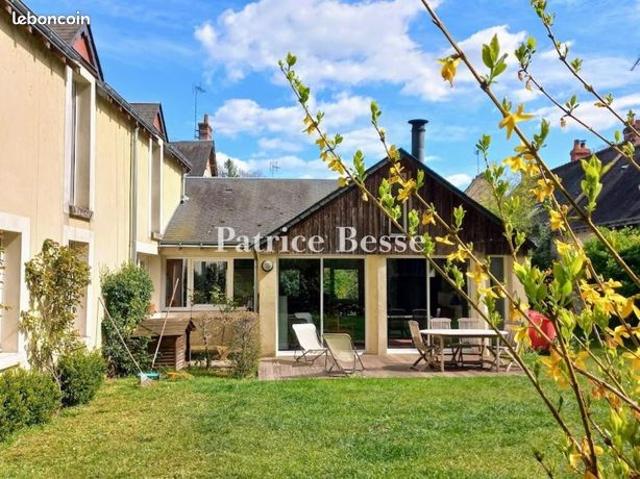 Maison 7 pièces 264 m²
