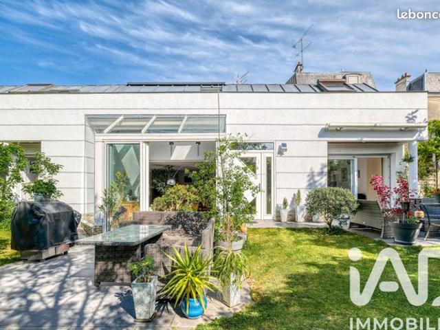 Maison 7 pièces 264 m²