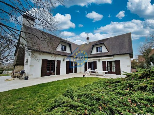 Maison 7 pièces 264 m²