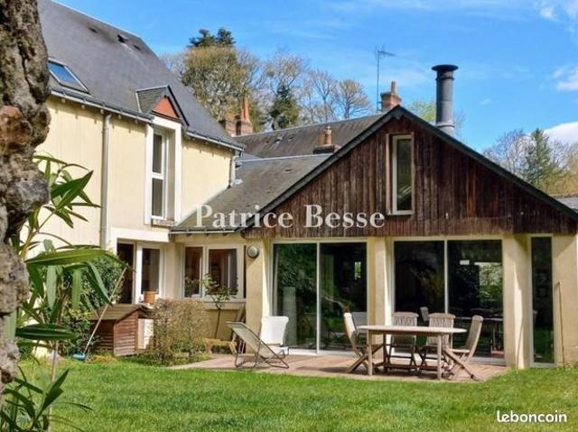 Maison 7 pièces 264 m²
