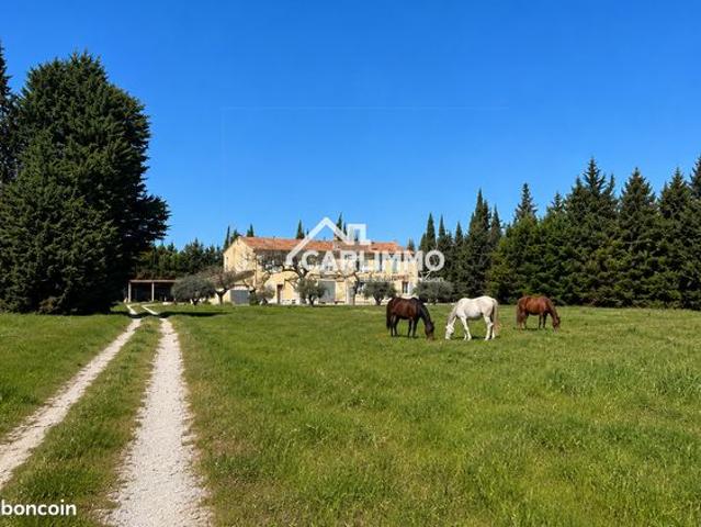 Maison 7 pièces 265 m²