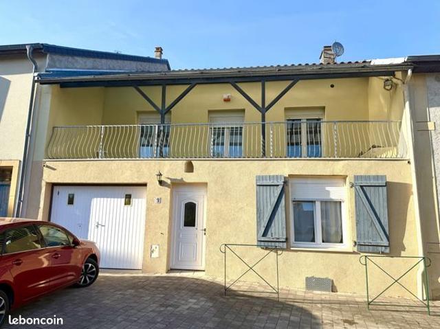 Maison 7 pièces 265 m²