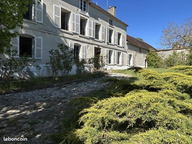 Maison 7 pièces 265 m²