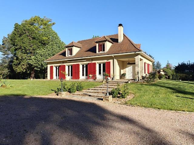 Maison 7 pièces 265 m²