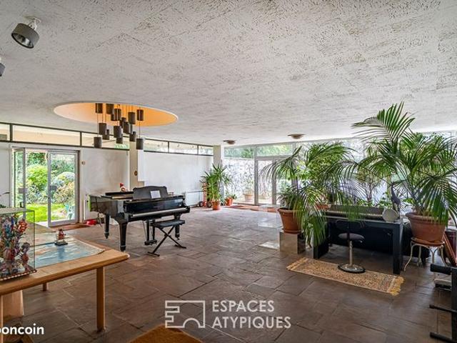 Maison 7 pièces 265 m²