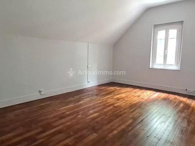 Maison 7 pièces, 265 m² à louer à Lescure d'Albigeois 81380