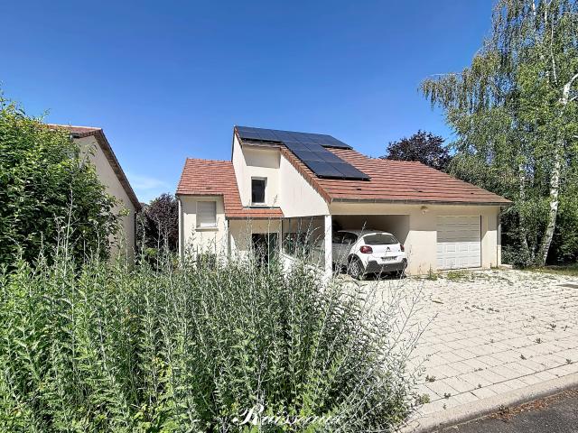 Maison 7 pièces 266 m²