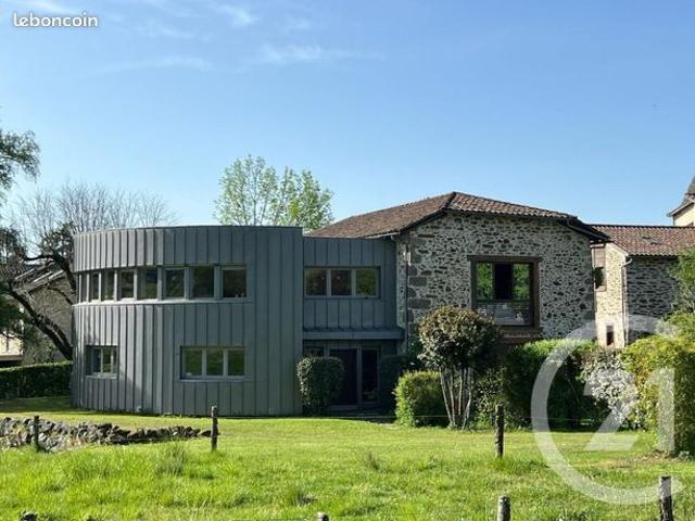 Maison 7 pièces 267 m²
