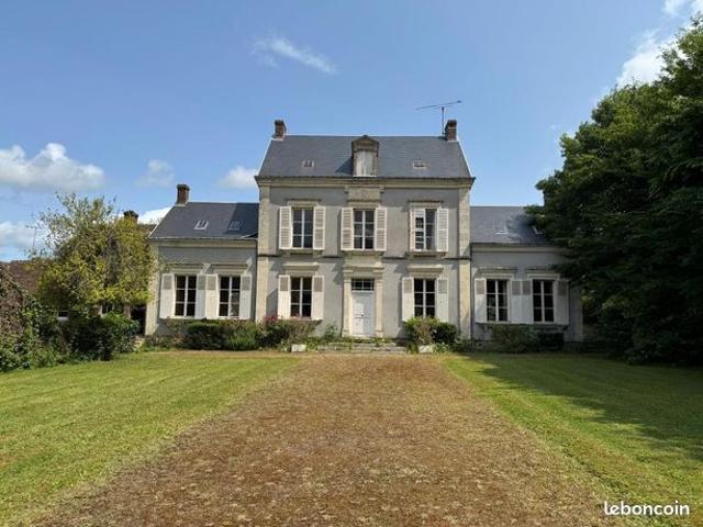 Maison 7 pièces 267 m²