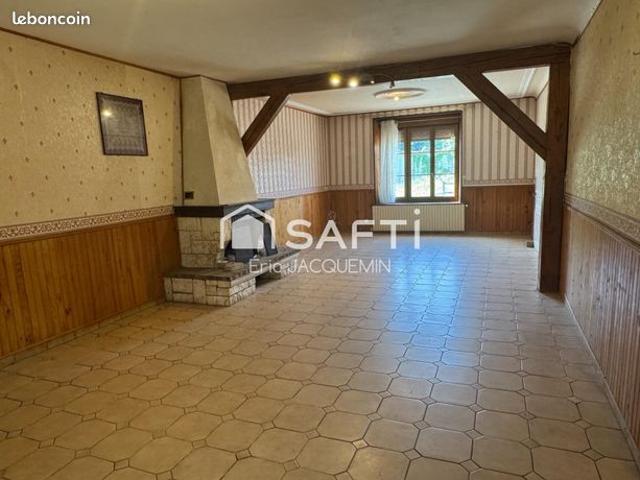 Maison 7 pièces 267 m²