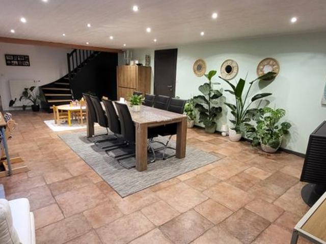 Maison 7 pièces 267 m²