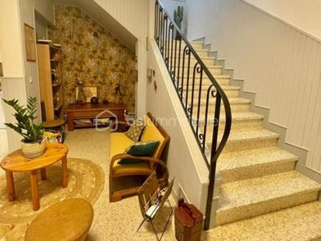 Maison 7 pièces 268 m²