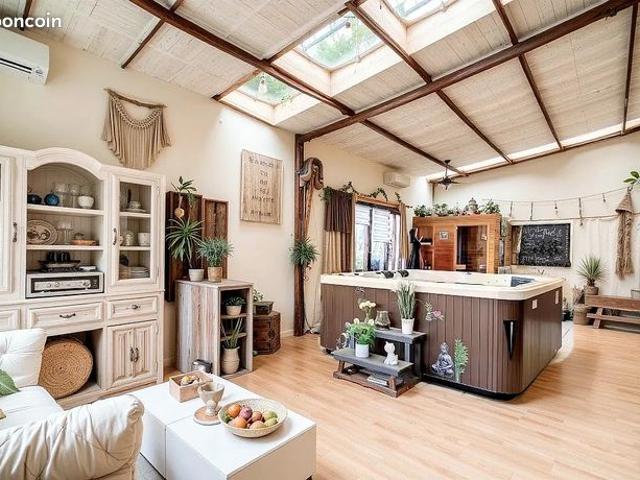 Maison 7 pièces 268 m²