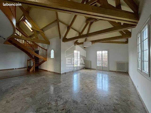 Maison 7 pièces 269 m²
