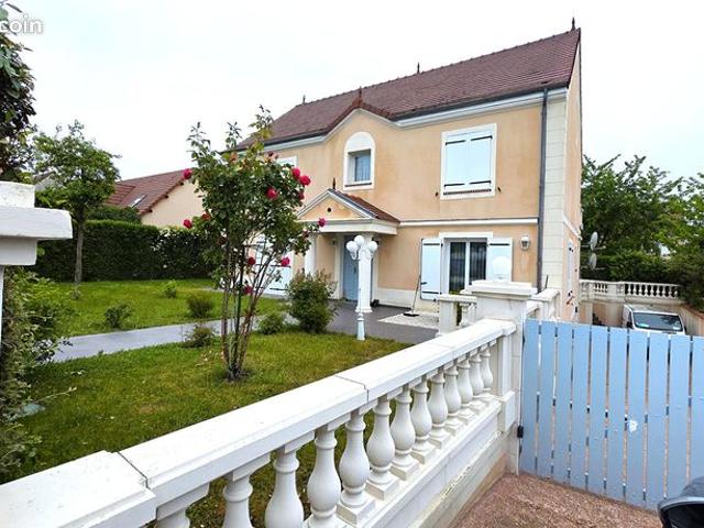 Maison 7 pièces 260 m²