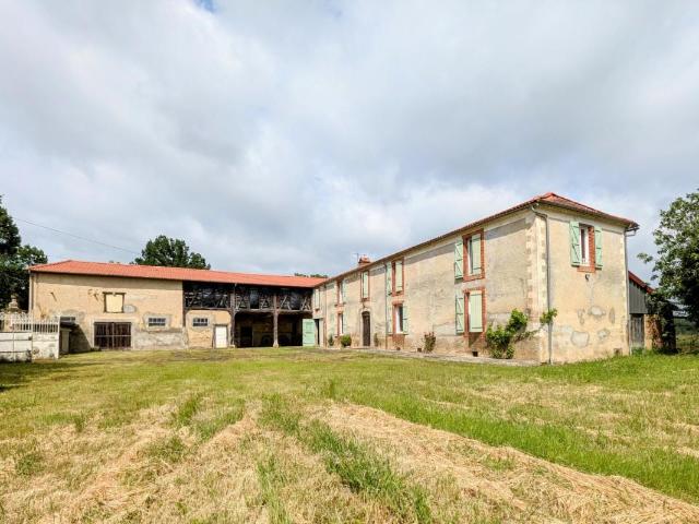Maison 7 pièces 260 m²