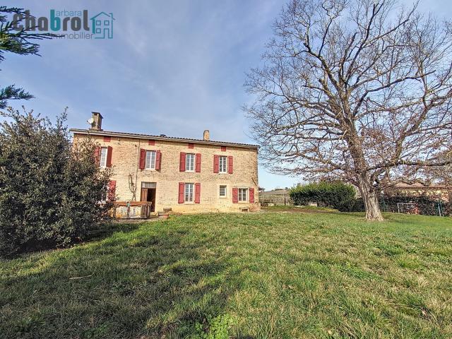 Maison 7 pièces 260 m²
