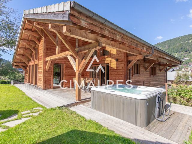 Maison 7 pièces 260 m²