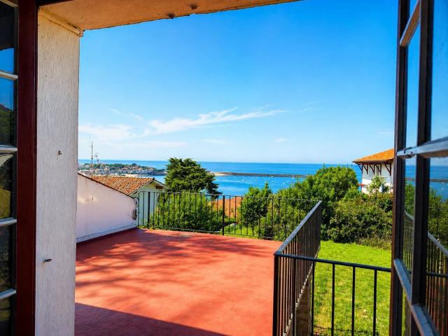 Maison 7 pièces 260 m²