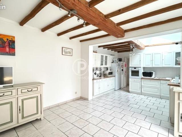Maison 7 pièces 260 m²