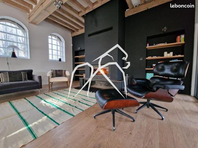 Maison 7 pièces 260 m²