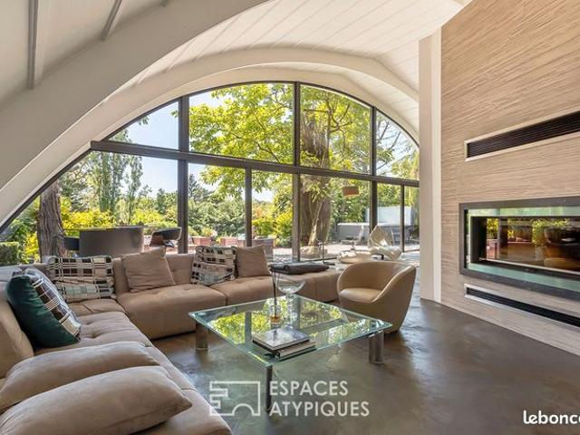 Maison 7 pièces 260 m²