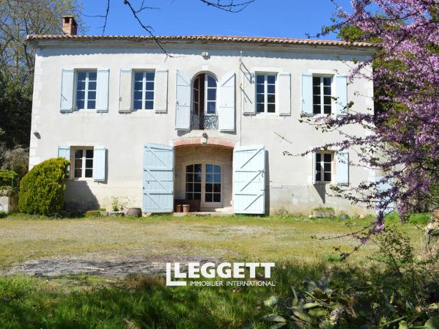 Maison 7 pièces 260 m²