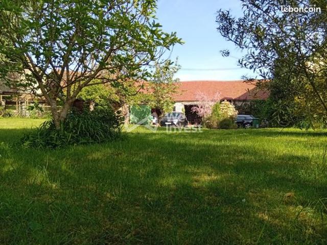 Maison 7 pièces 260 m²